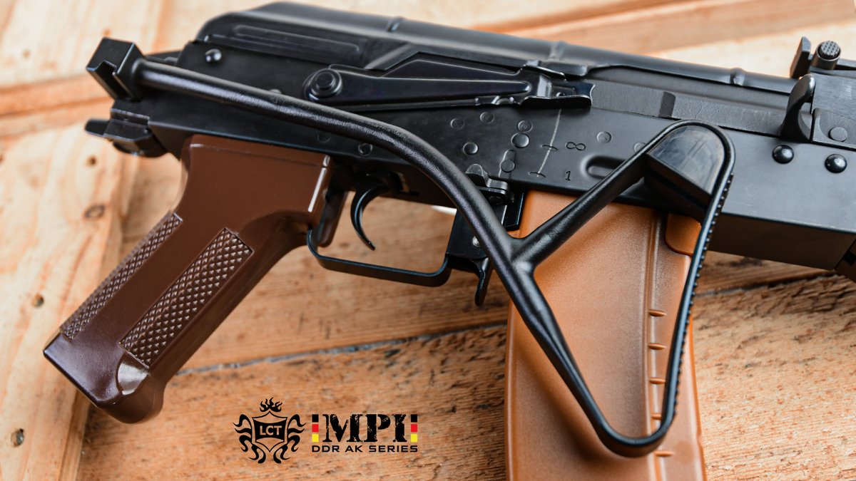 東ドイツ MPI AK
COMING SOON (๑•̀ω•́)

#lct #lctairsoft #LCT_TK #サバゲー #エアガン #エアソフト #MPIAK #東ドイツ #DDR