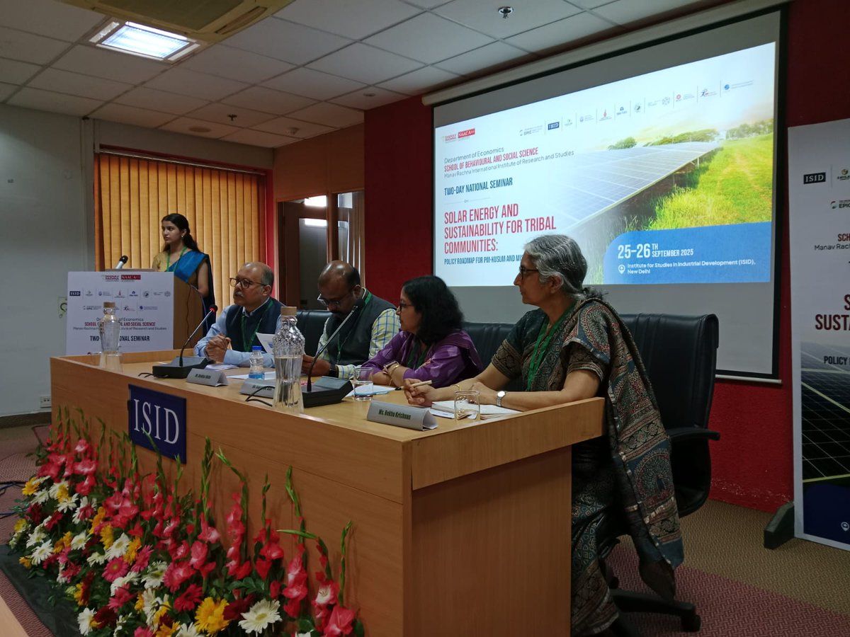 Chaired two sesions yesterday themed "Global Solar Energy Alliances: The New Strategic Directions" &amp; "Policy Roadmap for PM-KUSUM &amp; Mission LiFE" at d National Seminar on Solar Energy &amp; Sustainability for Tribal Communities org by <a href="/manav_rachna/">Manav Rachna</a> in partnership w/ <a href="/ChintanResearch/">CRF India</a>.