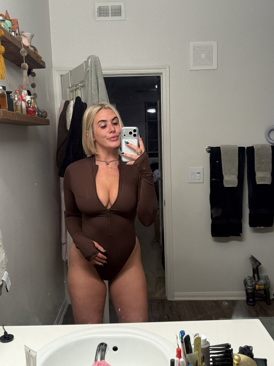 Need this suit in every color for real