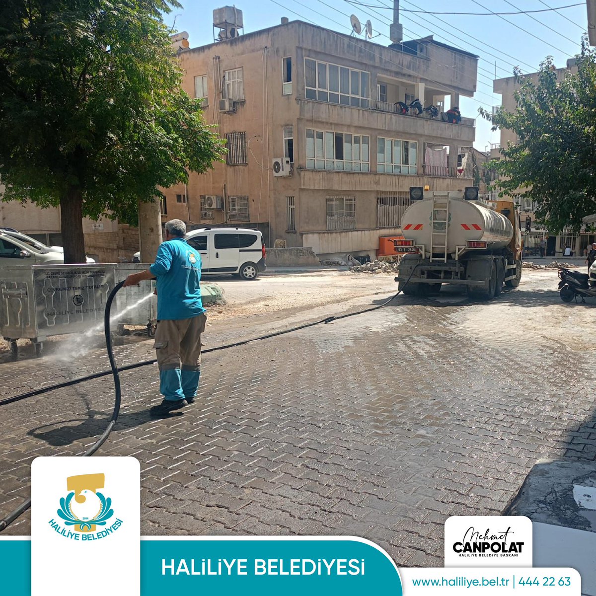 Daha temiz bir Haliliye için aralıksız çalışıyoruz. 🧼

📍Temizlik İşleri Müdürlüğümüze bağlı ekiplerimiz;  

🛣️ Cadde ve bulvarlarda, 
🚶‍♂️ Kaldırımlarda,
🎠 Oyun alanlarında,  
🗑️ Çöp konteynerlerinde köpüklü yıkama, süpürme ve hijyen çalışmalarını titizlikle sürdürüyor. 💪