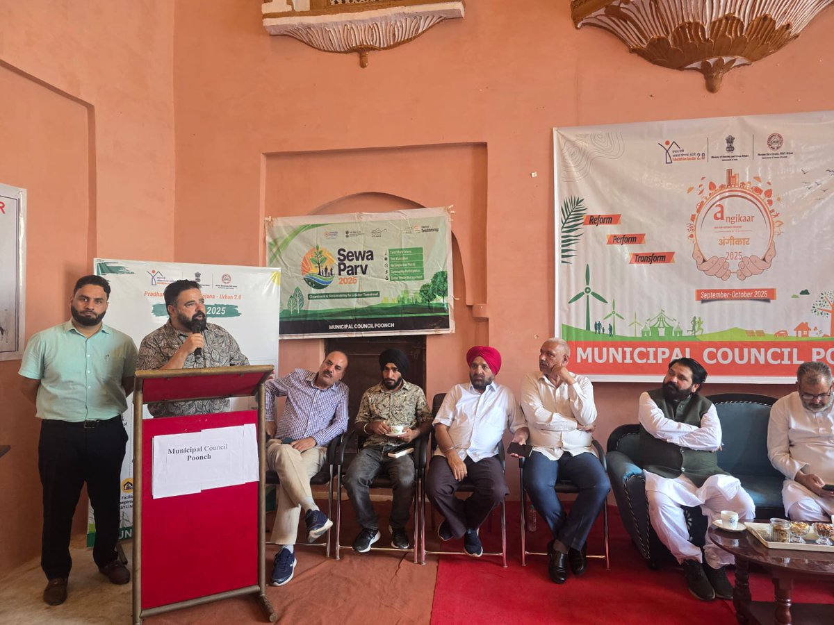 pmay_jammu's tweet photo. PM Awas Mela – Shehri, held in District Poonch under the #ANGIKAAR2025 Campaign of #PMAYUrban 2.0.

#LastMileOutreach #HousingForAll #AffordableHousing #TransformingUrbanLandscape #TransformingLives #EmpoweringCitizens #UrbanDevelopment https://t.co/K9xFp9zWGO