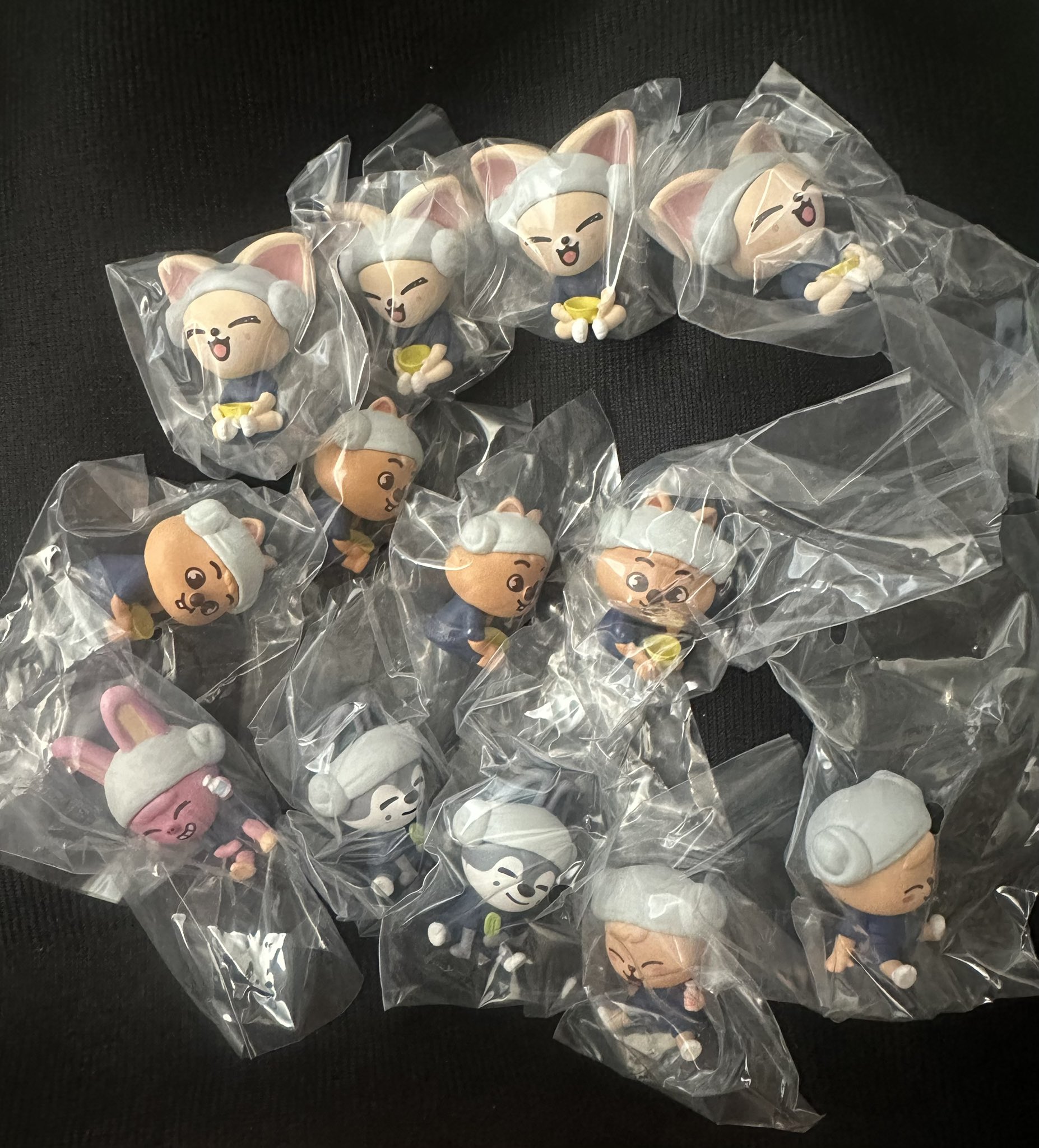 スキズ SKZOO サウナ フィギュア ガチャ　コンプ　5セット BANDAI SKZOO サウナフィギュア 全8種セット コンプ