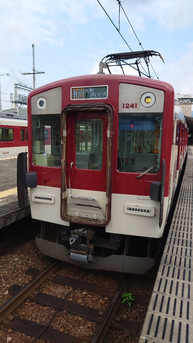 4491~4466 VE41+8A18
回送〜4492 VL23
回送〜7466 VE44+X60
#近鉄運用
#天理臨