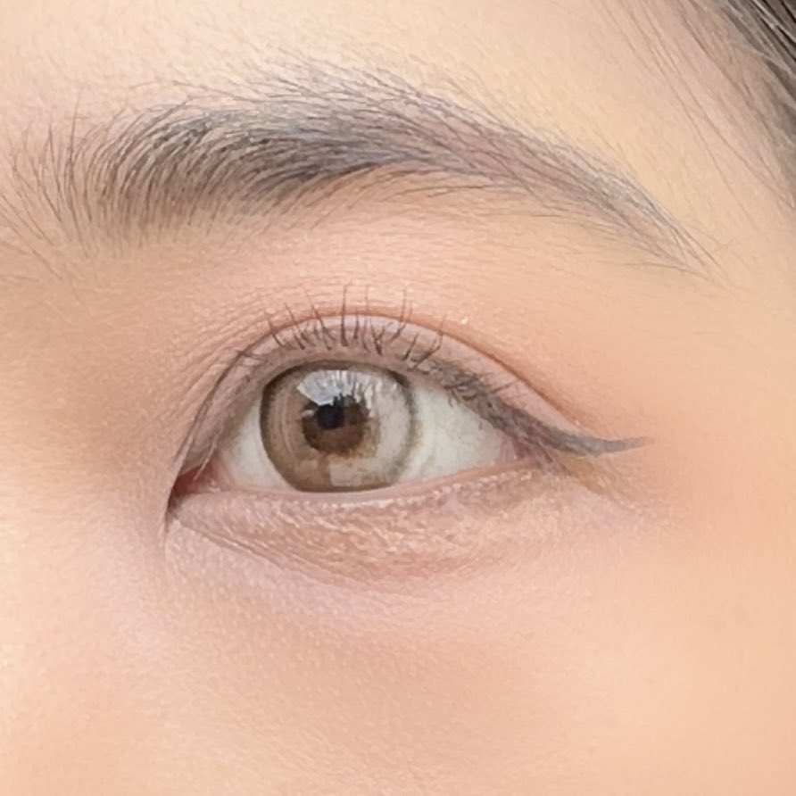 HoneyzBenya's tweet photo. เล็งคอนแทคเลนส์ #misslens รุ่น Idolly Pop Brown มานาน เพราะสีสวยมากกกก ใส่แล้วตาแป๋ว ตาหวานสุด สีน้ำตาลอ่อนตัดขอบละมุน น่าร้ากก 🥰💖 ใส่ได้ทุกวันไม่เคืองตาเลย น้องเป็นรายเดือนน้าาา

#O2airlens #sisselens 
#คอนเเทคเลนส์เกาหลี #MGKOC https://t.co/sfvcoC38Bu
