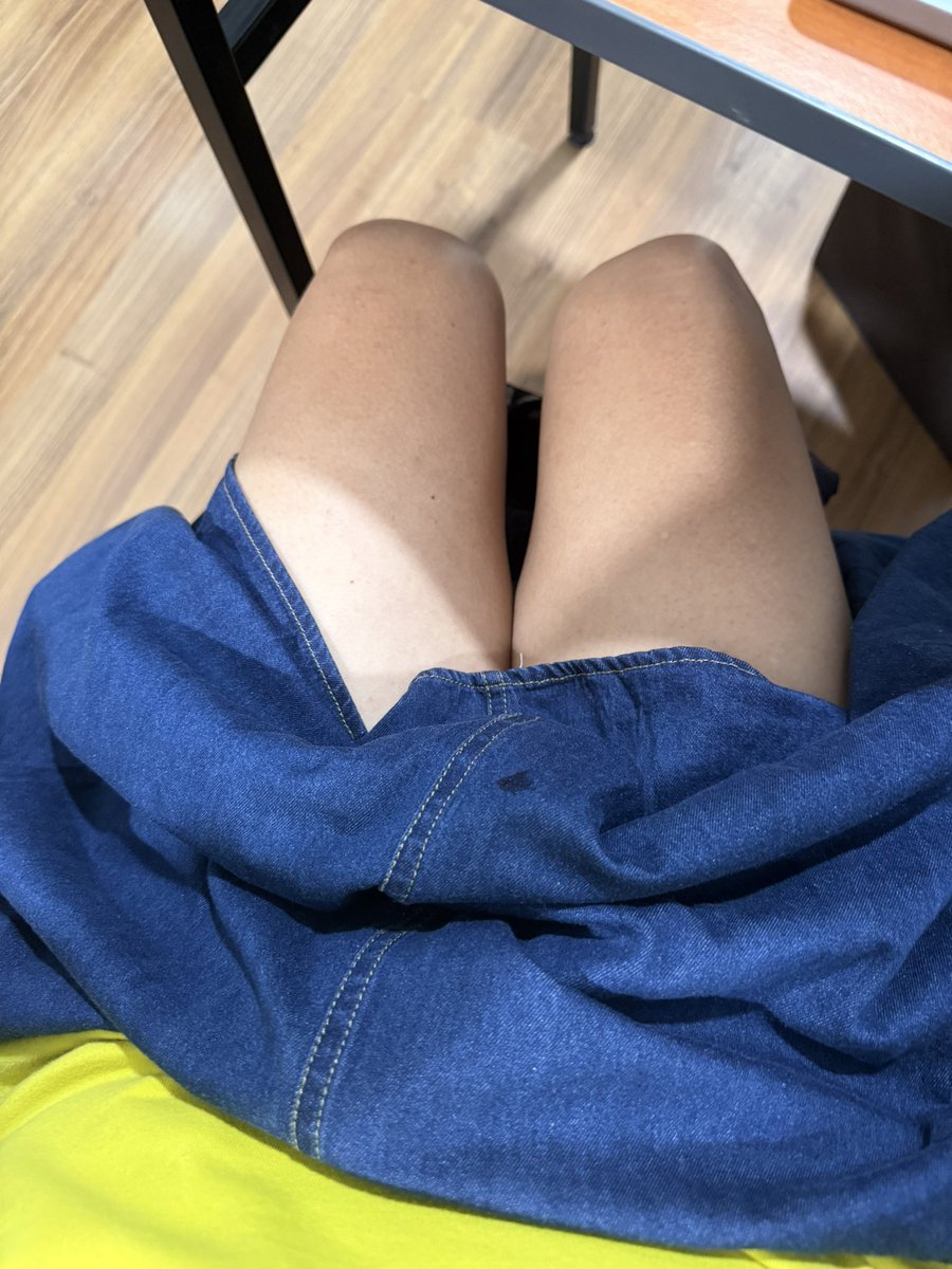 是谁撩起了姐的裙子？