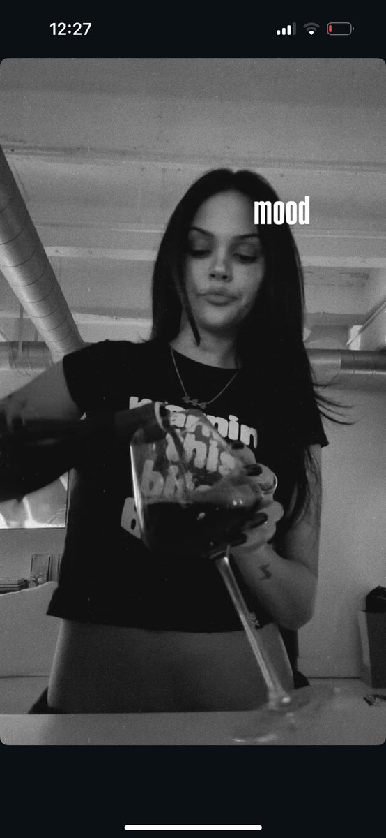 addiemak222's tweet image. GRAB YOUR WINE AND STREAM 2022 BY MAGGIE LINDEMANN FT JULIA WOLF
  #ml2 #ifeeleverything 🍷🫵🏻