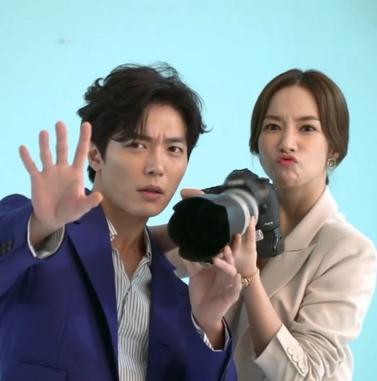 Aku baru nonton •kdm• Her Private Life, lucu bgt. drama yg lucu kyk gini apa lagi ya