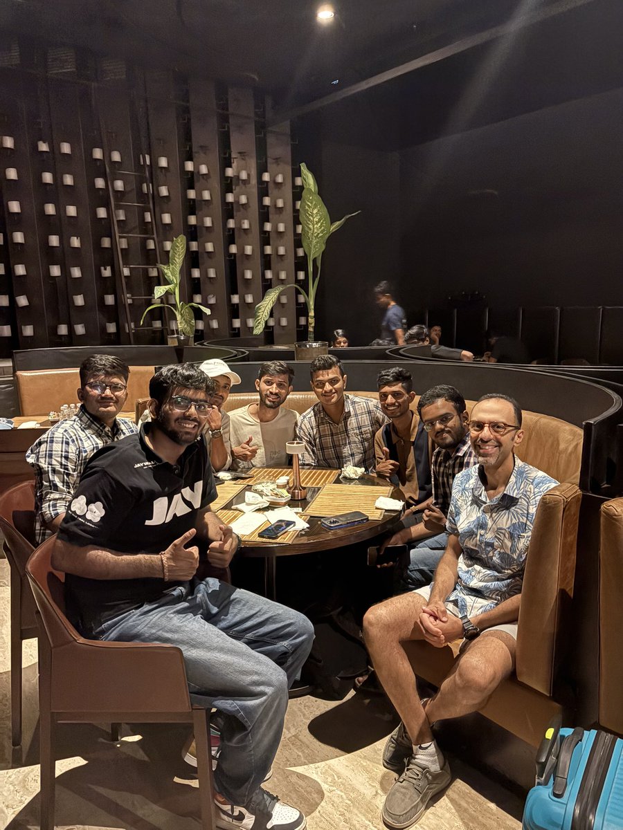 abhinav_g21's tweet image. Builders meet, breakfast treat ☕
Vibes with @flow_blockchain & @cryptiqueio