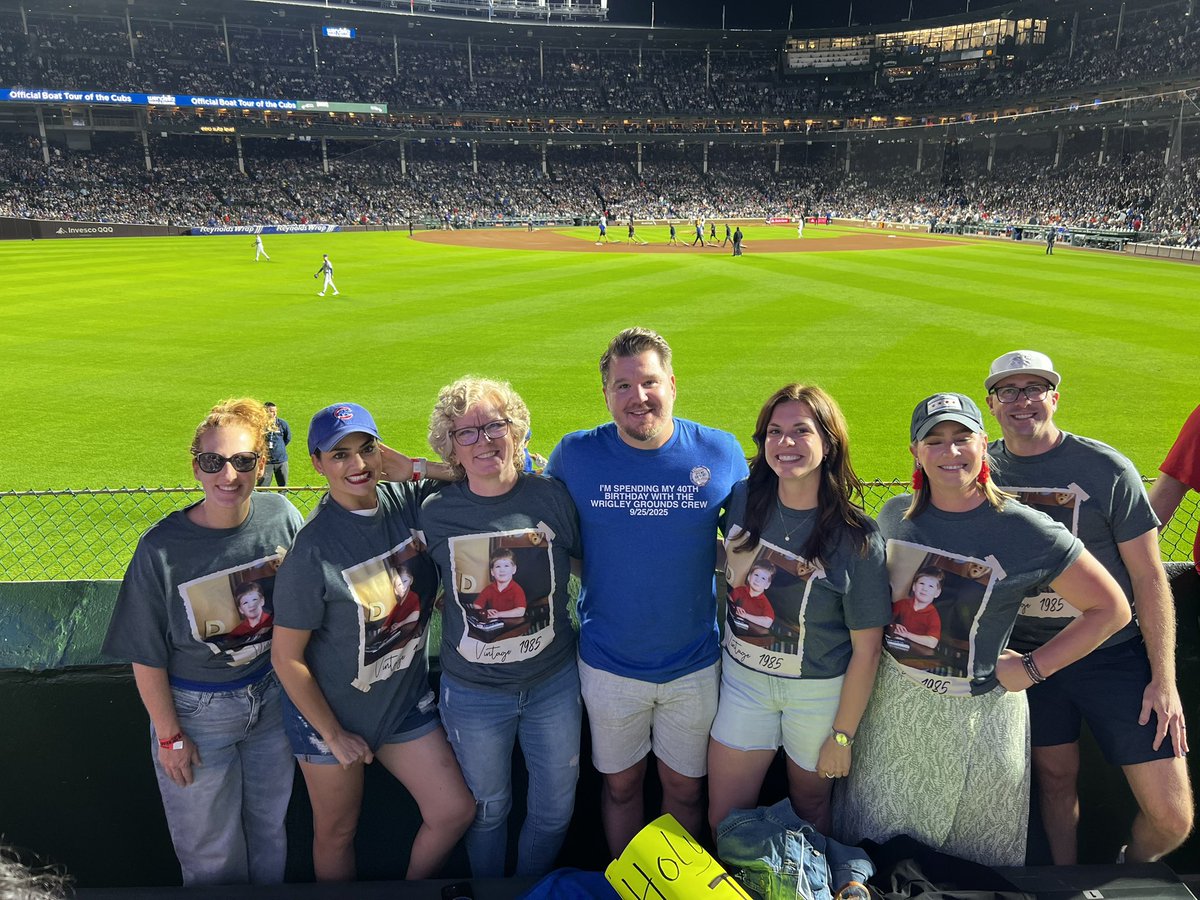 joelmcfarlin's tweet image. Such a great way to start a new decade! Now let’s get a cubs Win!!