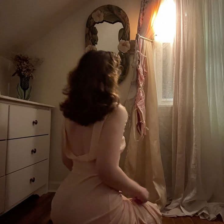 أعرفك جيداً أنت الفكرة الأولى
التي تأتي في دماغي عندما يسألني أحد
عن مفهومي للأمان 👒

#بوح_المشاعر