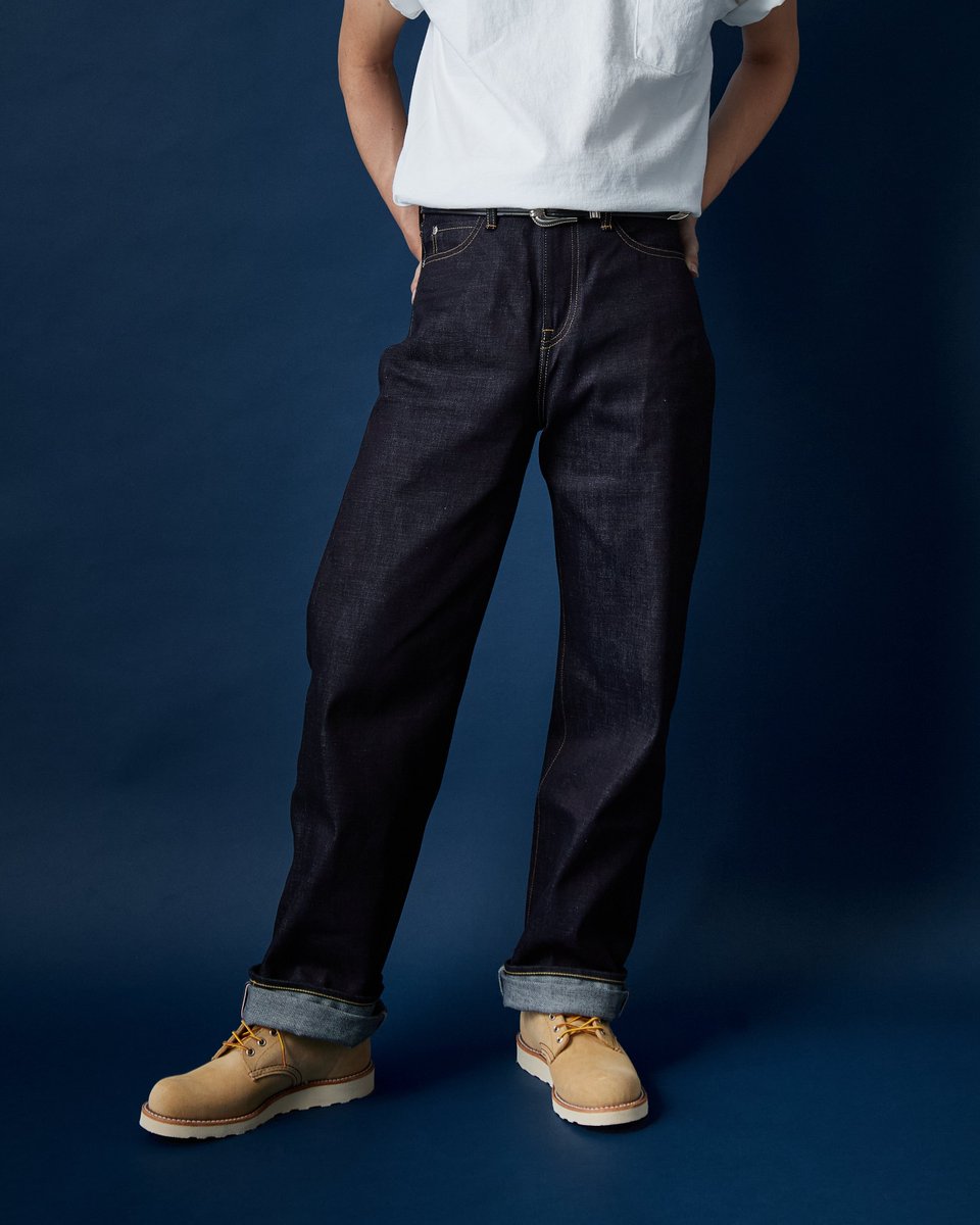 JEANS_FACTORY's tweet image. 👖 岡山生まれの国産デニム
#MOMOTAROJEANS (桃太郎ジーンズ)を徹底解説！
✔ 世界から注目される“ジャパンデニム”の魅力
✔ サイズ感・ラインナップ紹介
✔ 一生モノの1本に出会えるブランド
あなたは細身派？ワイド派？👇
#国産デニム #桃太郎ジーンズ #JEANSFACTORY