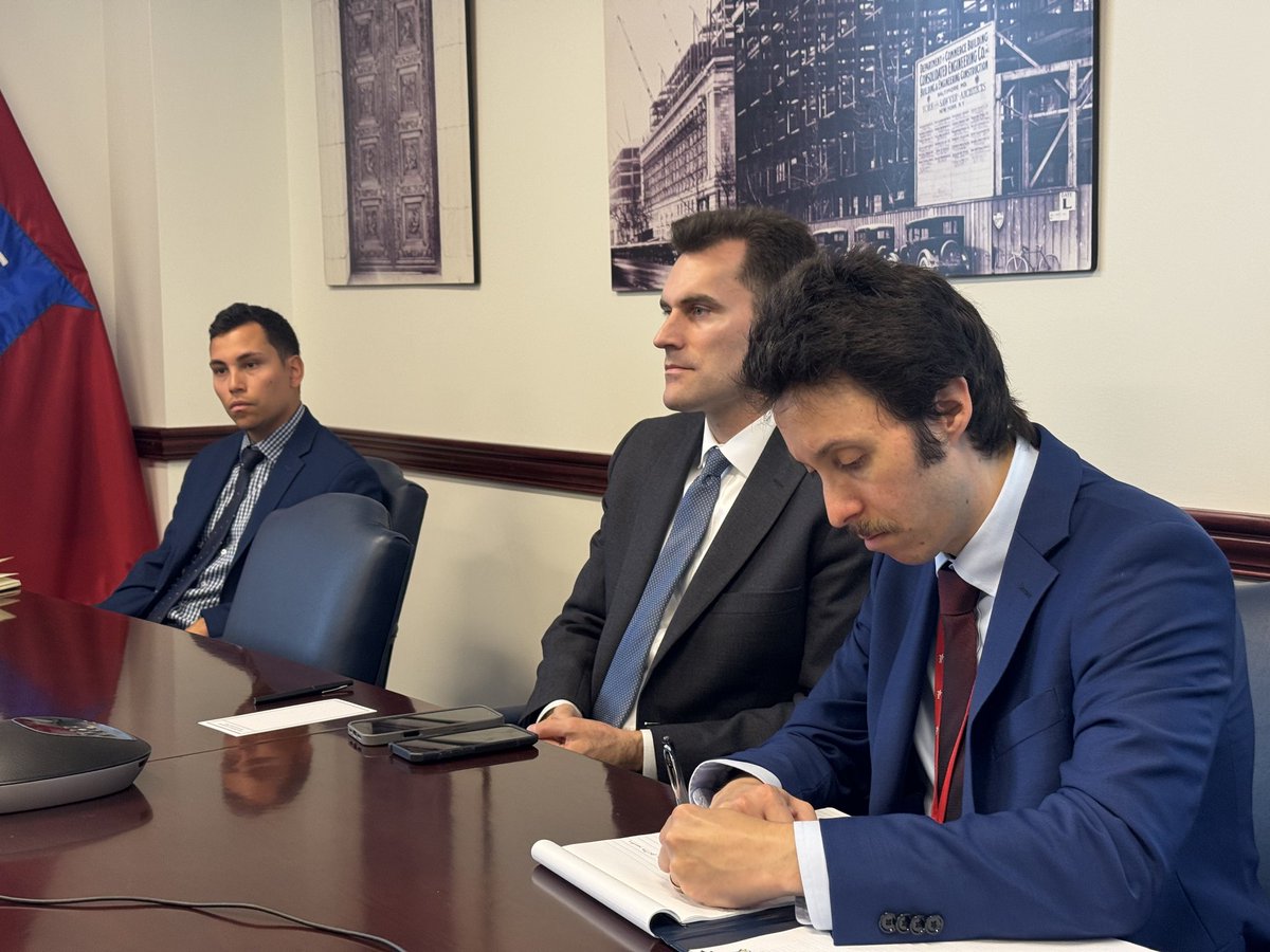 We had a productive meeting with U.S. Under Secretary William Kimmitt, during which the Special Representative of the President of Uzbekistan on WTO issues, Mr. Urunov, emphasized advancing the Uzbek-American partnership and broadening cooperation across key sectors.