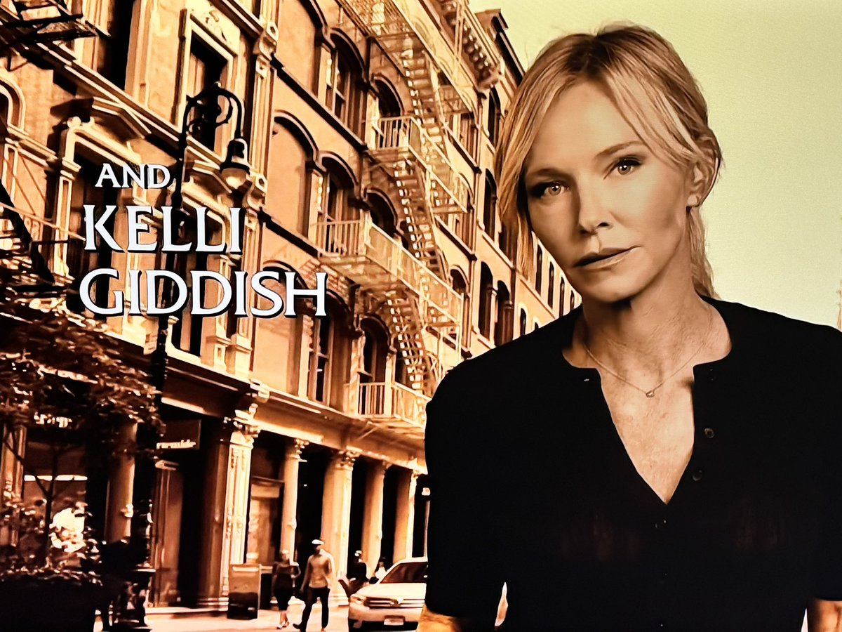 chrisharnick's tweet image. “And Kelli Giddish.”

I know that’s right! #SVU