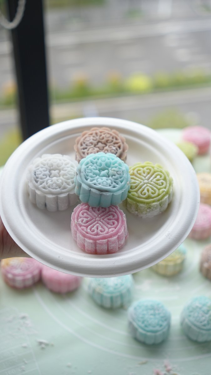 Seprays's tweet image. 🥮✨ Mooncakes are fresh out of the oven at SEPRAYS!
Just like our PCB depaneling machines — precision, care, and a perfect finish.

🌕 Happy Mid-Autumn Festival! Wishing you sweet moments &amp;amp; bright success.

👉 seprays.com

#MidAutumnFestival #Mooncake #Seprays