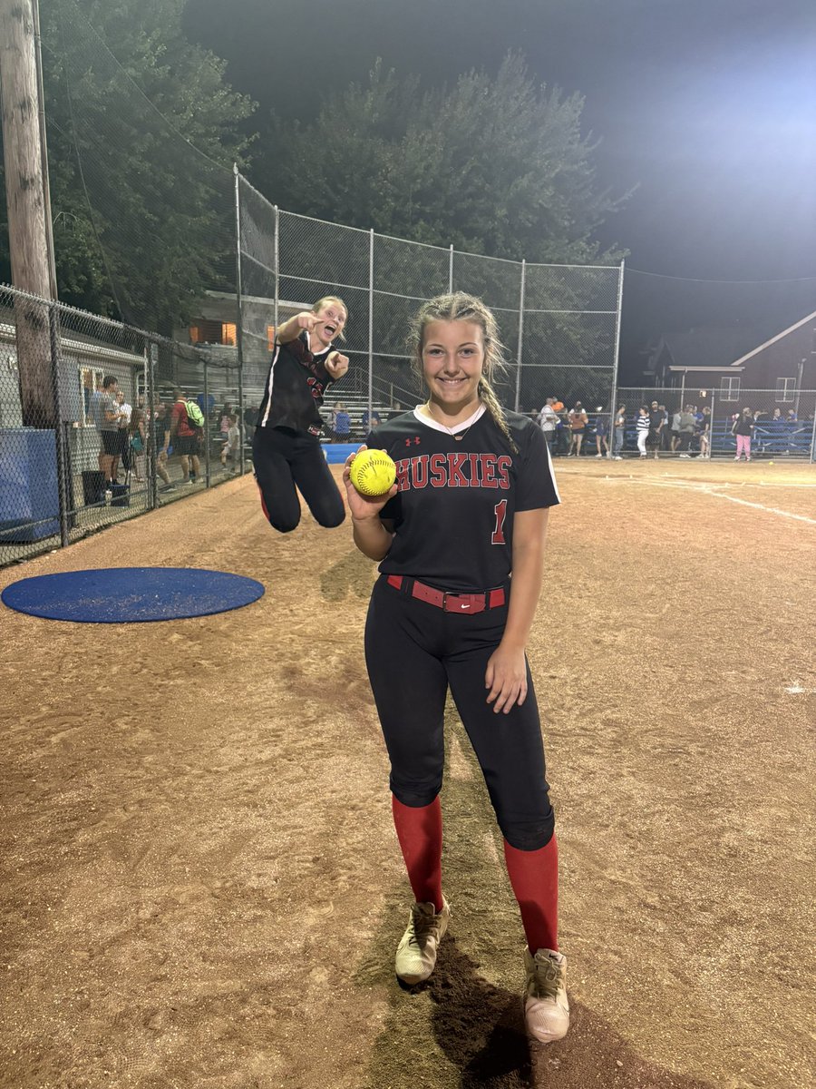 Aurora Husky Softball tweet media