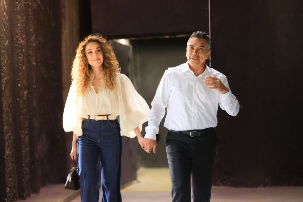 Muchas veces la agenda está a full y hay reuniones todo el día, cuando Chris me acompaña lo disfruto muchísimo. 🫶🏻