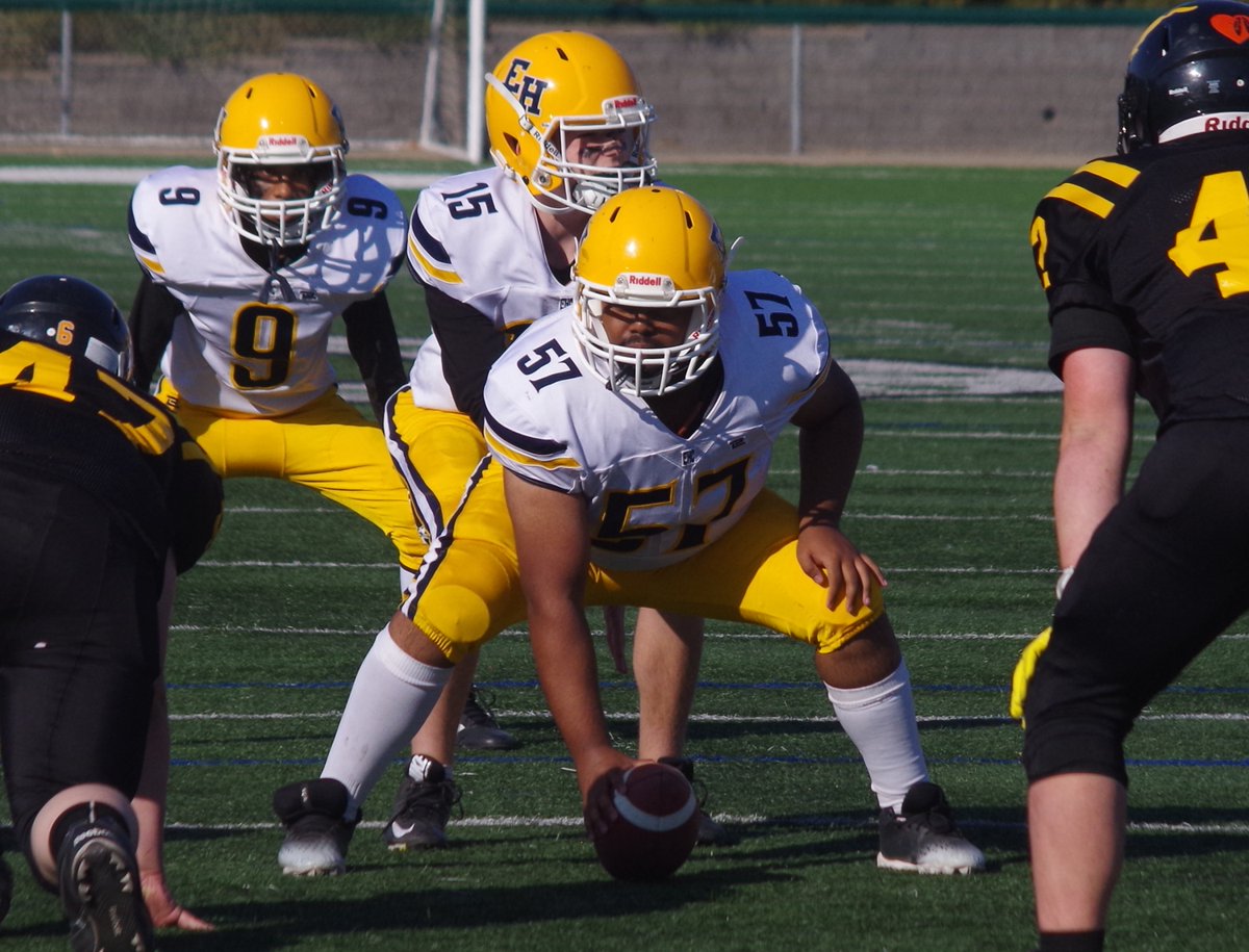 GordieHoweSport's tweet image. The first game of today’s high school football tripleheader at SMF Field saw the Evan Hardy Collegiate #Souls improve to 4-0. They downed the Mount Royal Collegiate #Mustangs 69-0. @sssad12. #GordieHoweSports. #PrideofHome. #Wearefamily. #Yxe.