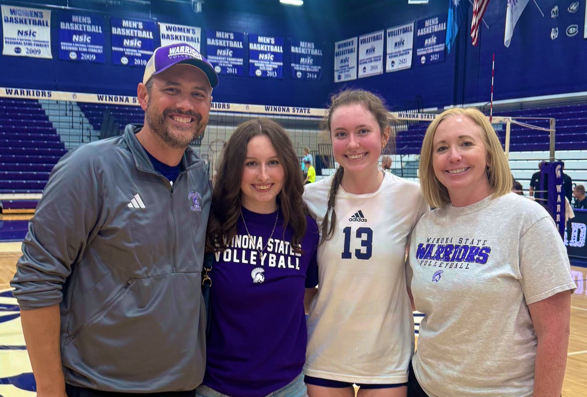 cc2amaz's tweet image. God knew what he was doing when he gave me Daughters.  ❤️❤️ #daughterday #girldad #stedlets