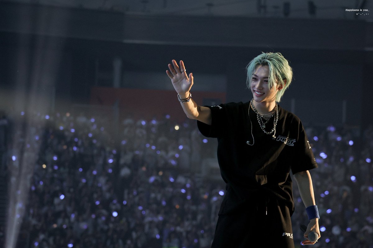 230702
나는 너가 이렇게 웃으면서 인사해줄때
너무너무 행복하더라