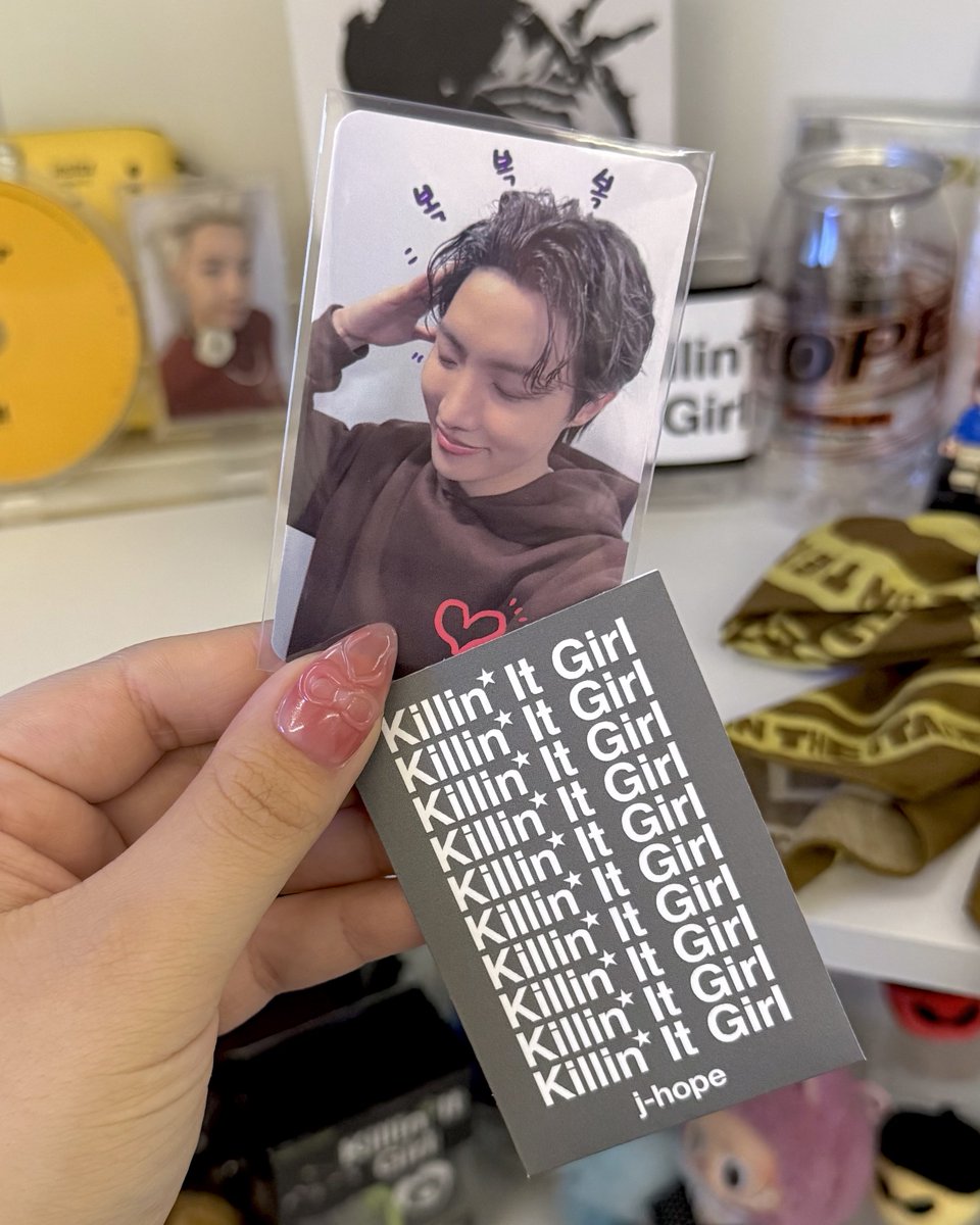 hobinero's tweet image. so happy to finally have this hobi pc since it was taken on one of the days I had send off for his tour 🥹🩷