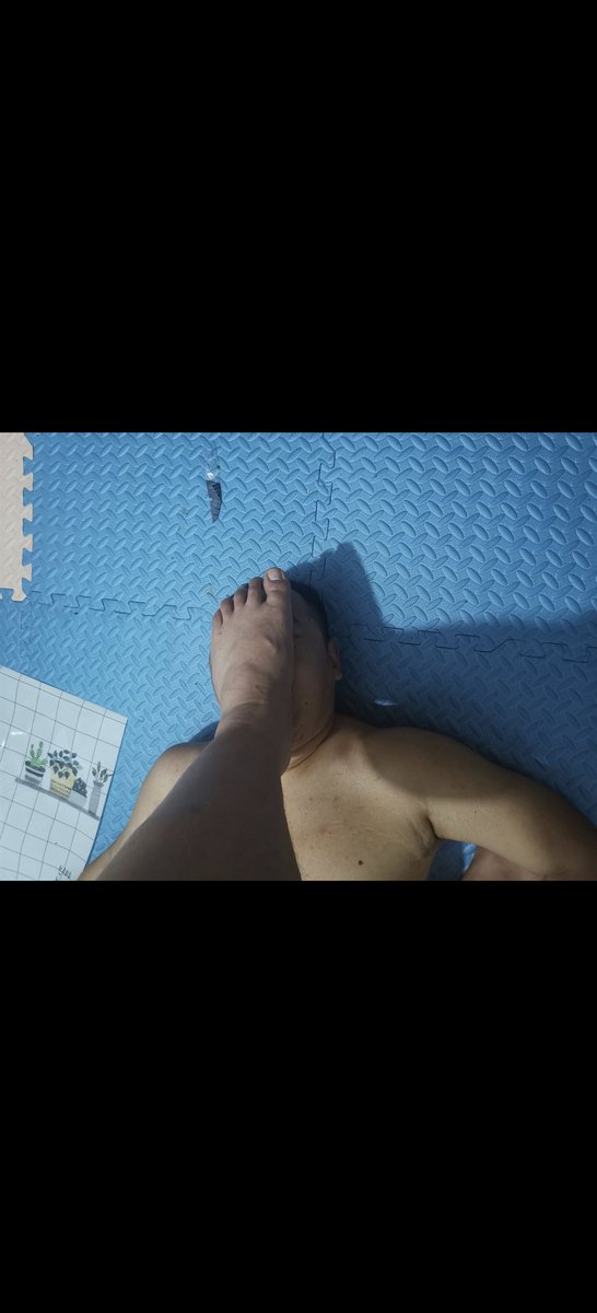 183.120.34.47.5大脚，舔脚鞋袜吞精喝尿踩踏骑马舔肛跪拜侮辱耳光控r踩踏垫脚日常奴化工具化。
11+5分钟，两个黑袜+粗k控r视频，+3个小视频。59.9。
新视频纯光脚+粗k视频+1个小视频，59.9。
原味128，尿80，视频调教十分钟100，全国飞私聊。
​有兴趣的私聊我