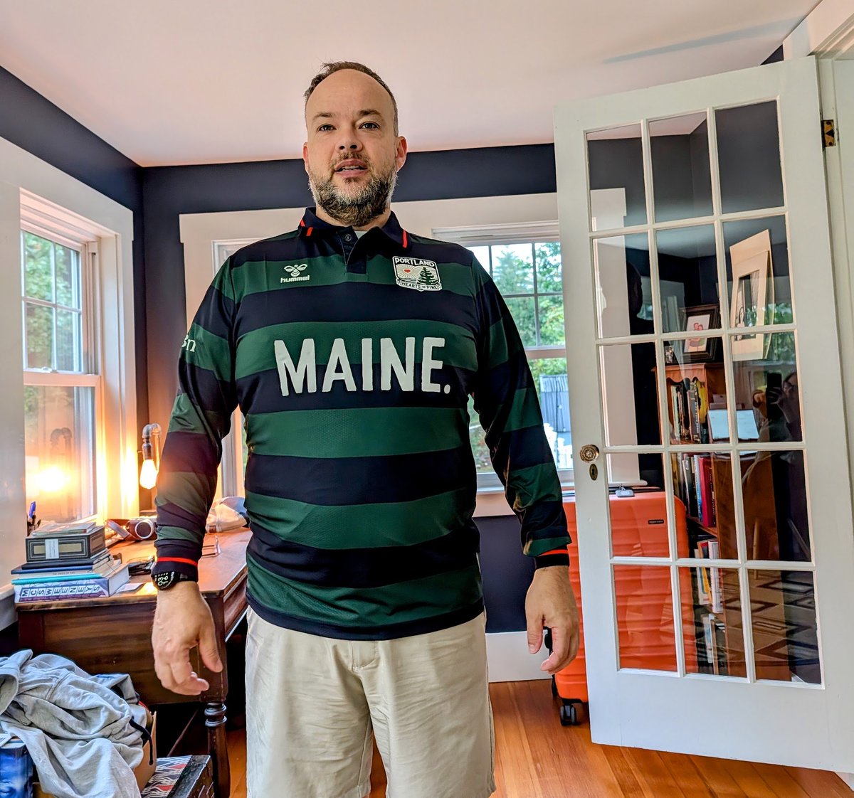 My <a href="/hearts_sc/">Portland Hearts of Pine</a> shirt came today. 

MAINE.