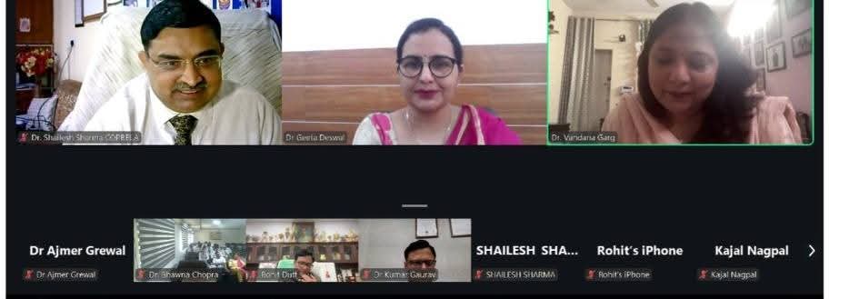 DrShaileshBELA's tweet photo. National Seminar on World PHARMACIST Day at Amar Shaheed Baba Ajit Singh Jujhar Singh Memorial College of Pharmacy BELA Ropar Punjab on Rational Uses of Medicinces
#pci
#copbela
#WorldPharmacistsDay
#GGSCOP https://t.co/gCjNtAQpdV