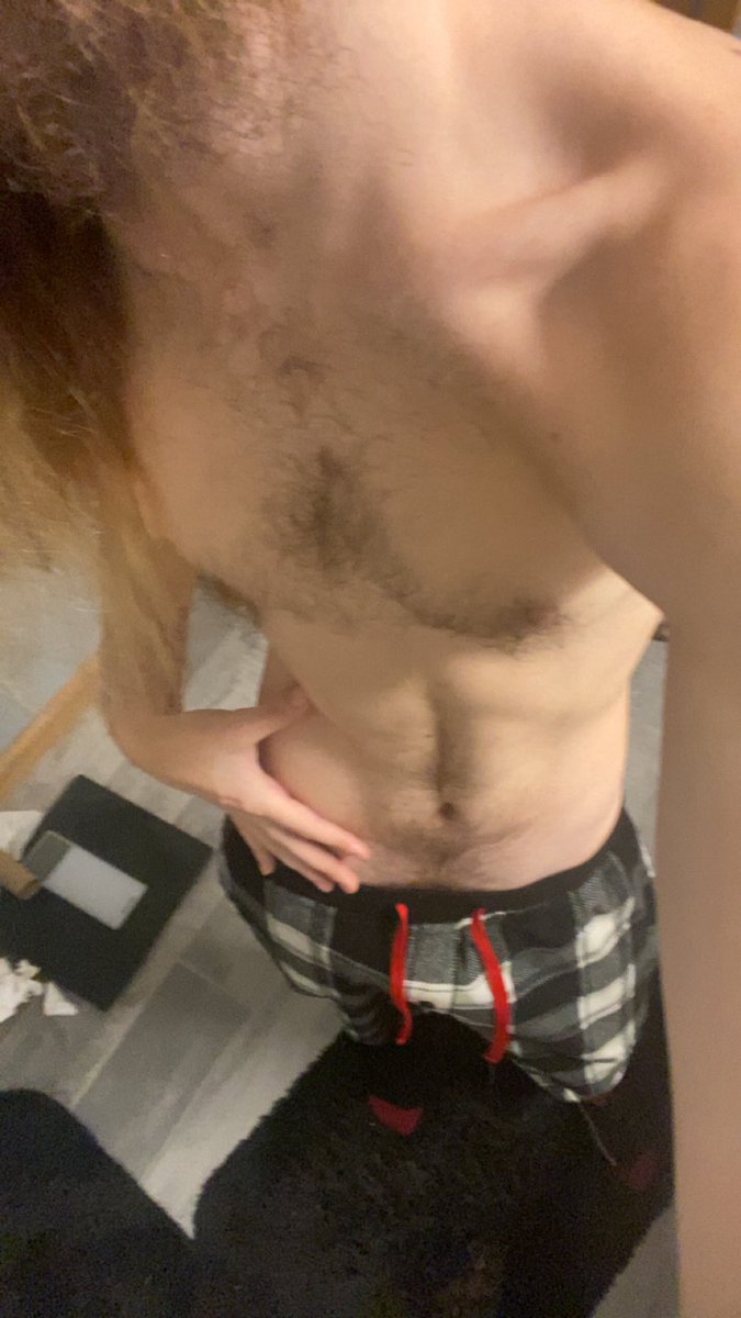 I bought a mask so when my slut visits we’ll make a lotta content 

#of #gooner