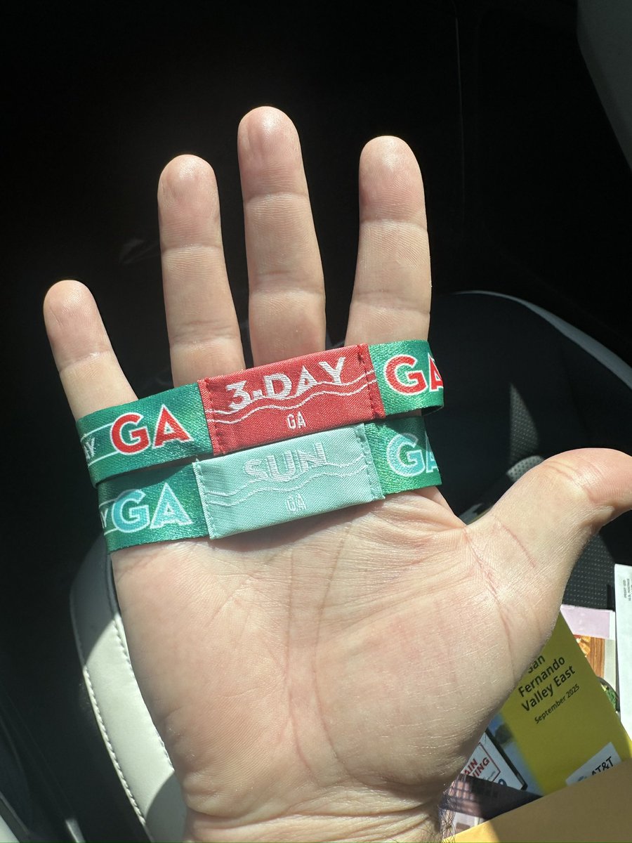 We’ve got a 3-day GA wristband for sale if anyone is looking. Under face value ($530). #SOLATpod #ohana