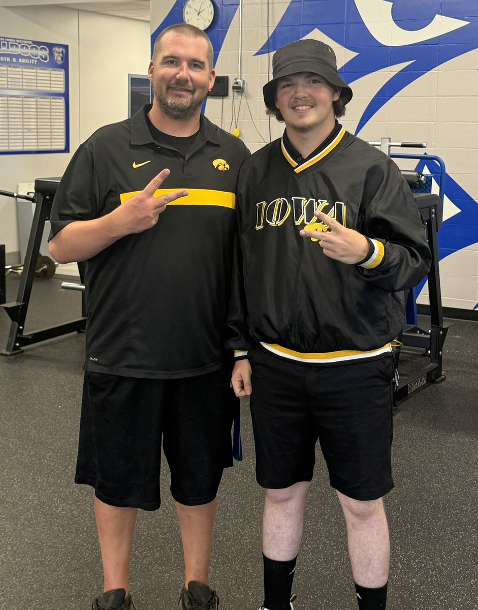 HOCO week…JV with the big comeback Monday, all Dawgs grades 7-12 warming up before a Jr High 34-0 win, and dress like a teacher day with many “Coach” Lloyd look-a-likes…love the traditions, but HOCO is about the GAME.

#howbouthemdawgs