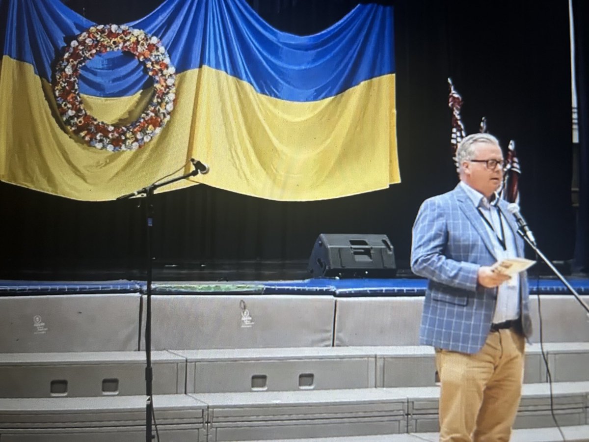 lily_hordienko's tweet image. ⁦@StDemetriusCS⁩ Thank you to ⁦@TCDSBdirector⁩ and ⁦@TCDSB_RDAddario⁩ for celebrating Ukrainian Heritage Month with us today. What an incredible job our Tigers did! #bestcommunityever