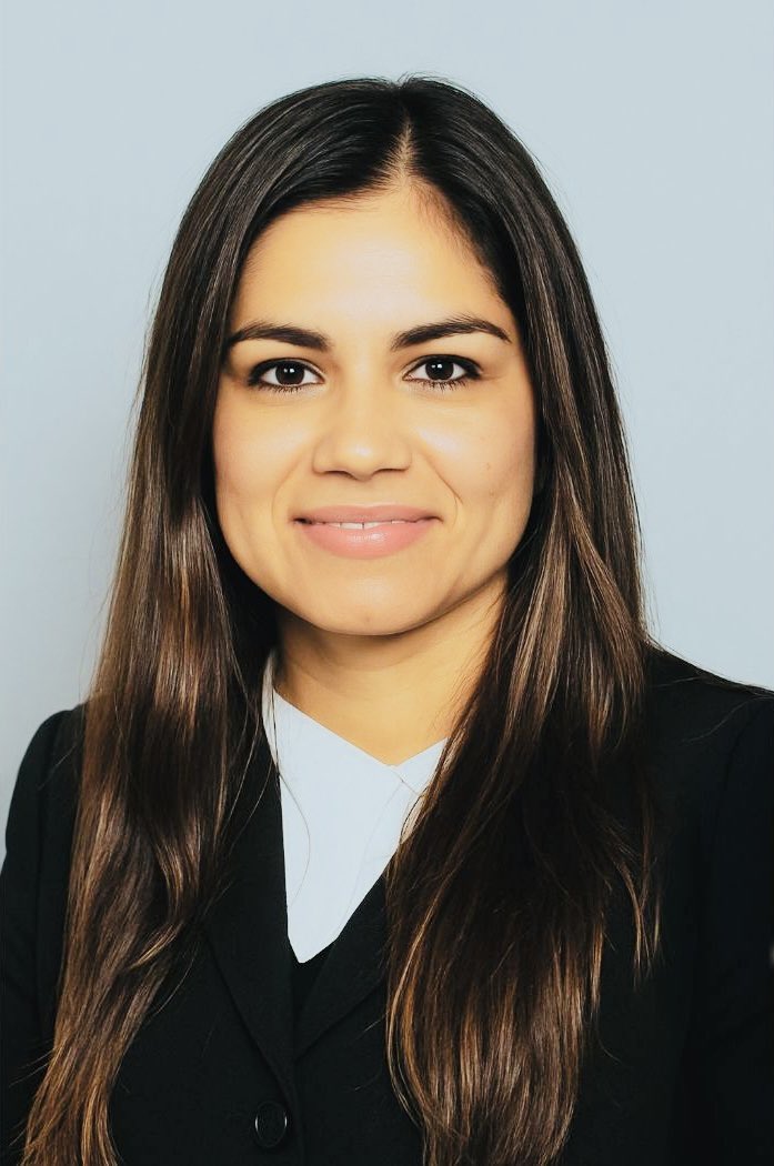 MaluDoctora's tweet photo. Honored to be applying for residency in #Match2026 as a US-IMG 🇵🇪🇺🇸.

Beyond medicine, I find balance in reading novels, dancing, hiking, and enjoying great shows. 

Excited for what’s ahead! #MedTwitter , let’s connect.

AAMC ID: 16651352 @AAPPHealth https://t.co/Zg2EQ7vgqH