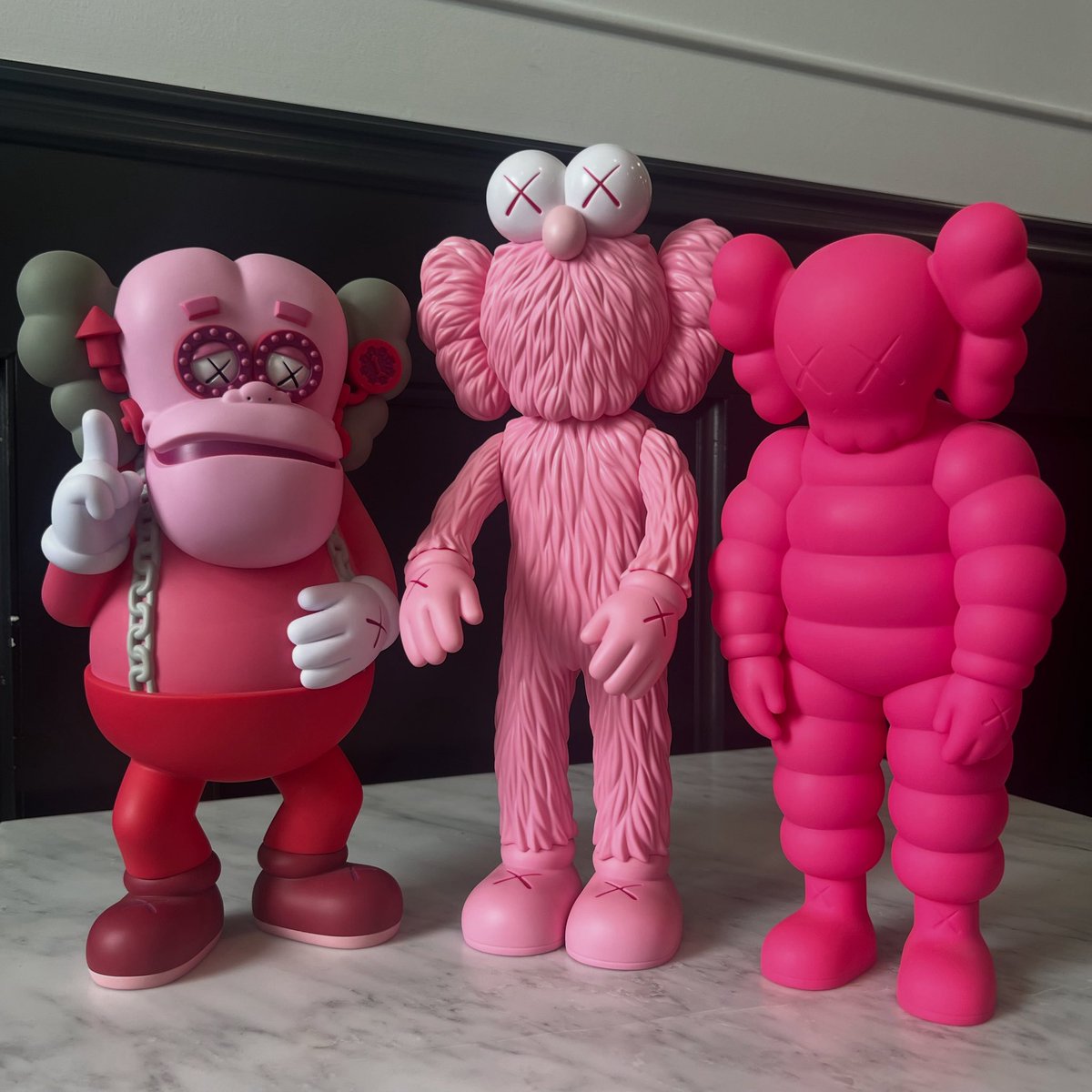 MADEgallery's tweet image. KAWS vinyls available