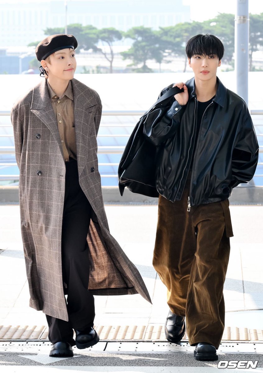 [📷] Hongjoong and Seonghwa Incheon Departure

#ATEEZ #에이티즈 <a href="/ATEEZofficial/">ATEEZ(에이티즈)</a>