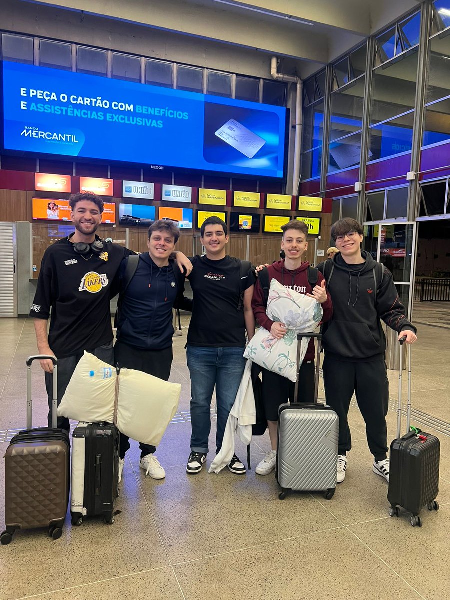 Muito obrigado de coração a todos que nos ajudaram!!! Partiu RJ disputar a Ferjee Rush! Foram dezenas de doações e conseguimos justo o que precisávamos! VAMOOOO <a href="/Crashers_cs/">Crashers eSports</a> Obrigado amigos e comunidade!!! Sem vocês não seria possível!