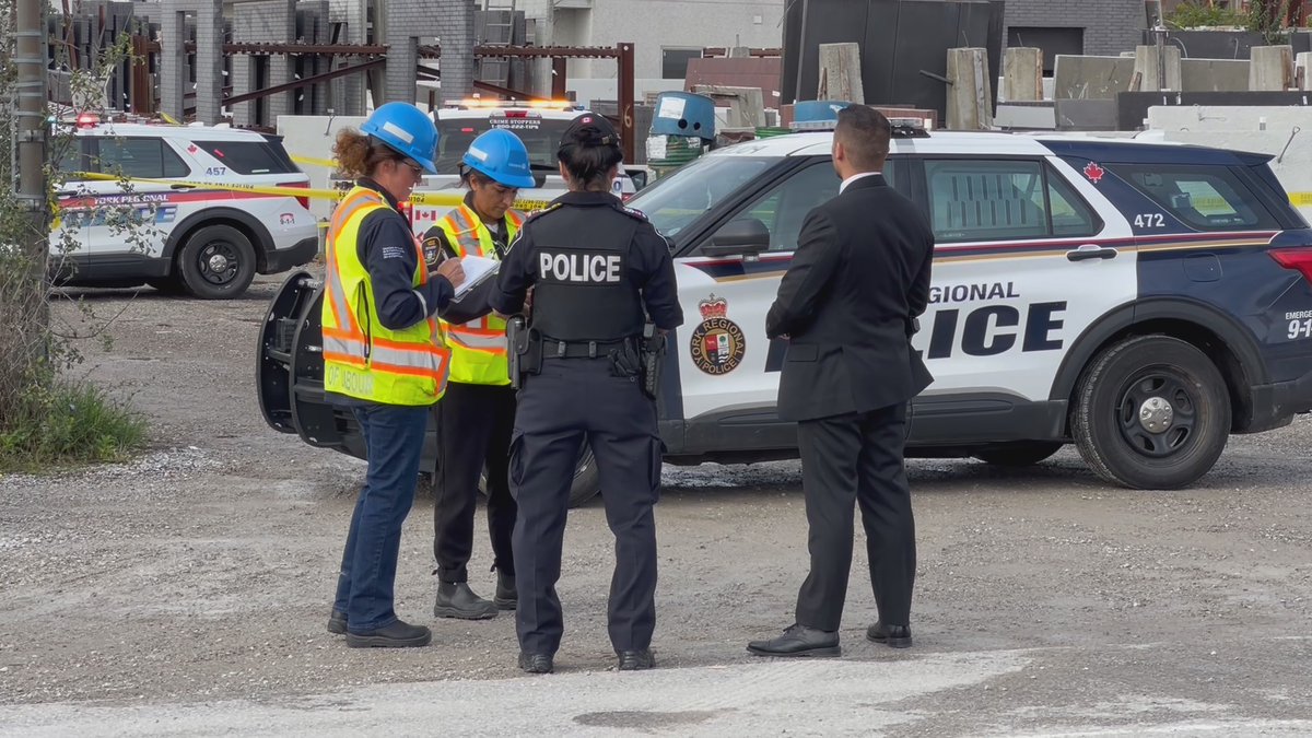 Media371's tweet image. .@YRP and Ministry of Labour investigating a fatal industrial accident at Global Precast on Malmo Court in #Vaughan this afternoon. A concrete slab fell on a male in his 60's. The employee was pronounced dead on scene.