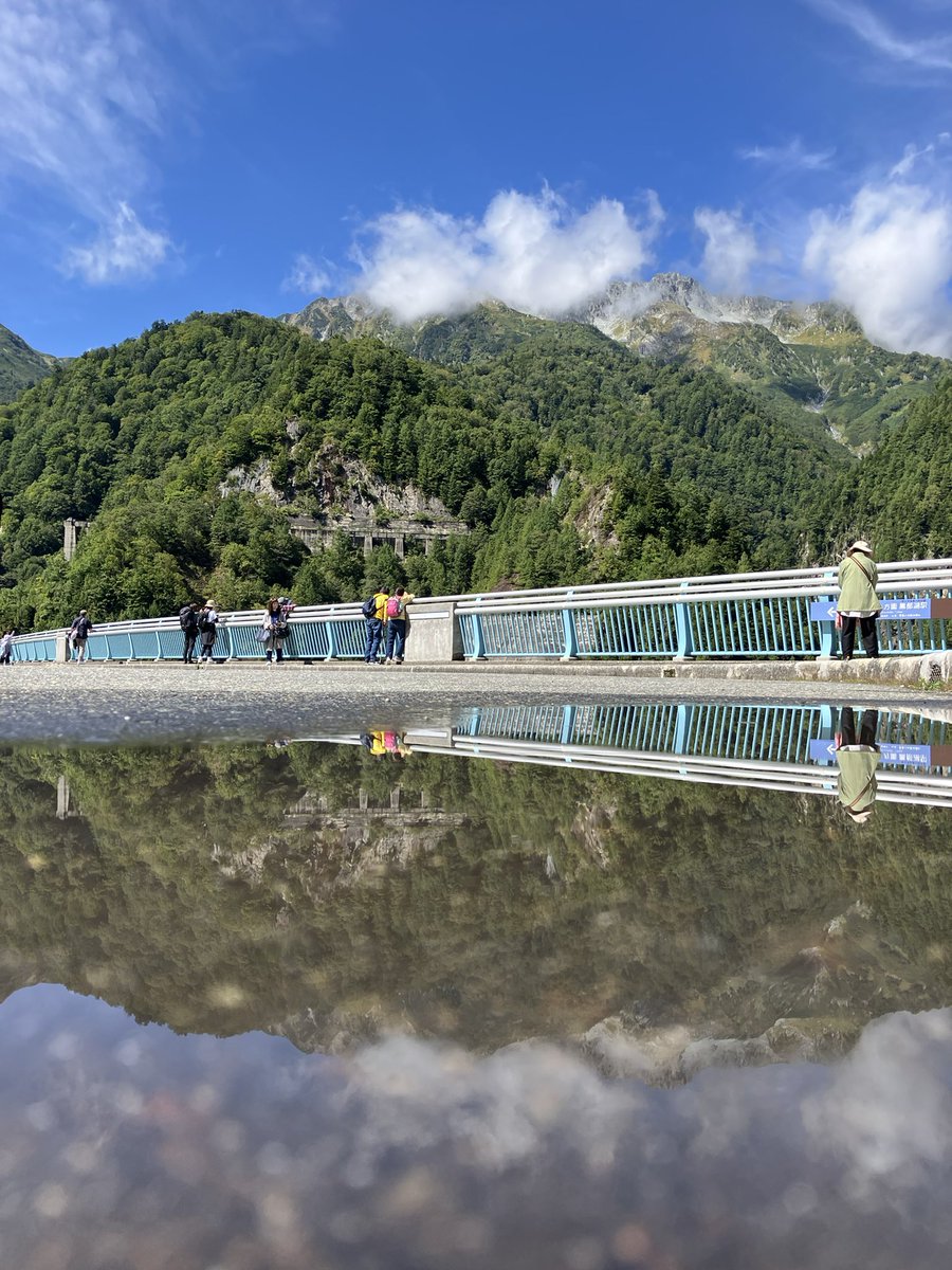 kurobe_kuronyon's tweet image. 今日のくろにょん

雨が上がって
お外でお散歩にゃん🐾

週末晴れ予報☀️だにゃん♪
#黒部ダム #くろにょん