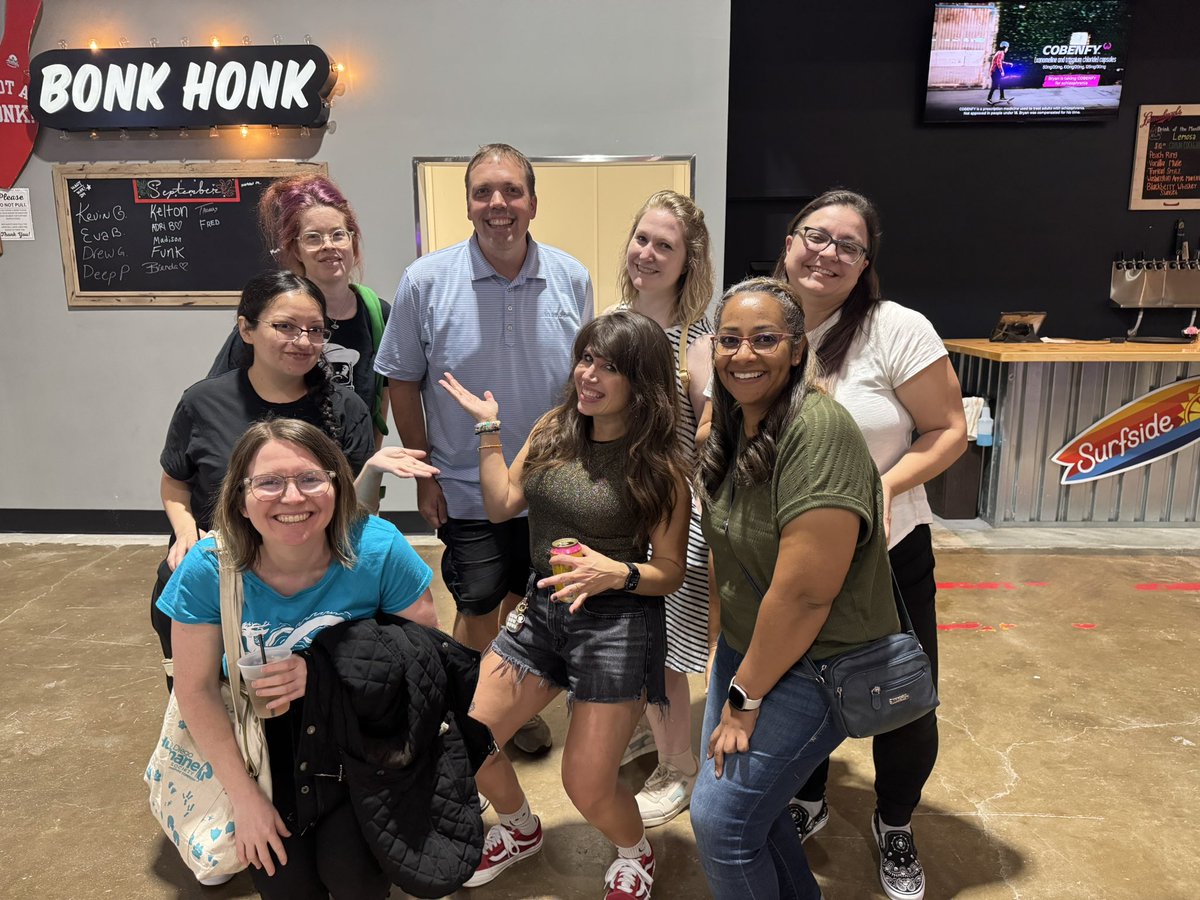 ladyleet's tweet image. Hayyyy @robocell @Janetthedev @theisraataha @lindakatcodes @AbbeyPerini @RoxanaCodes @NotMichaella @Davonne007 #commityourcode #cyc25