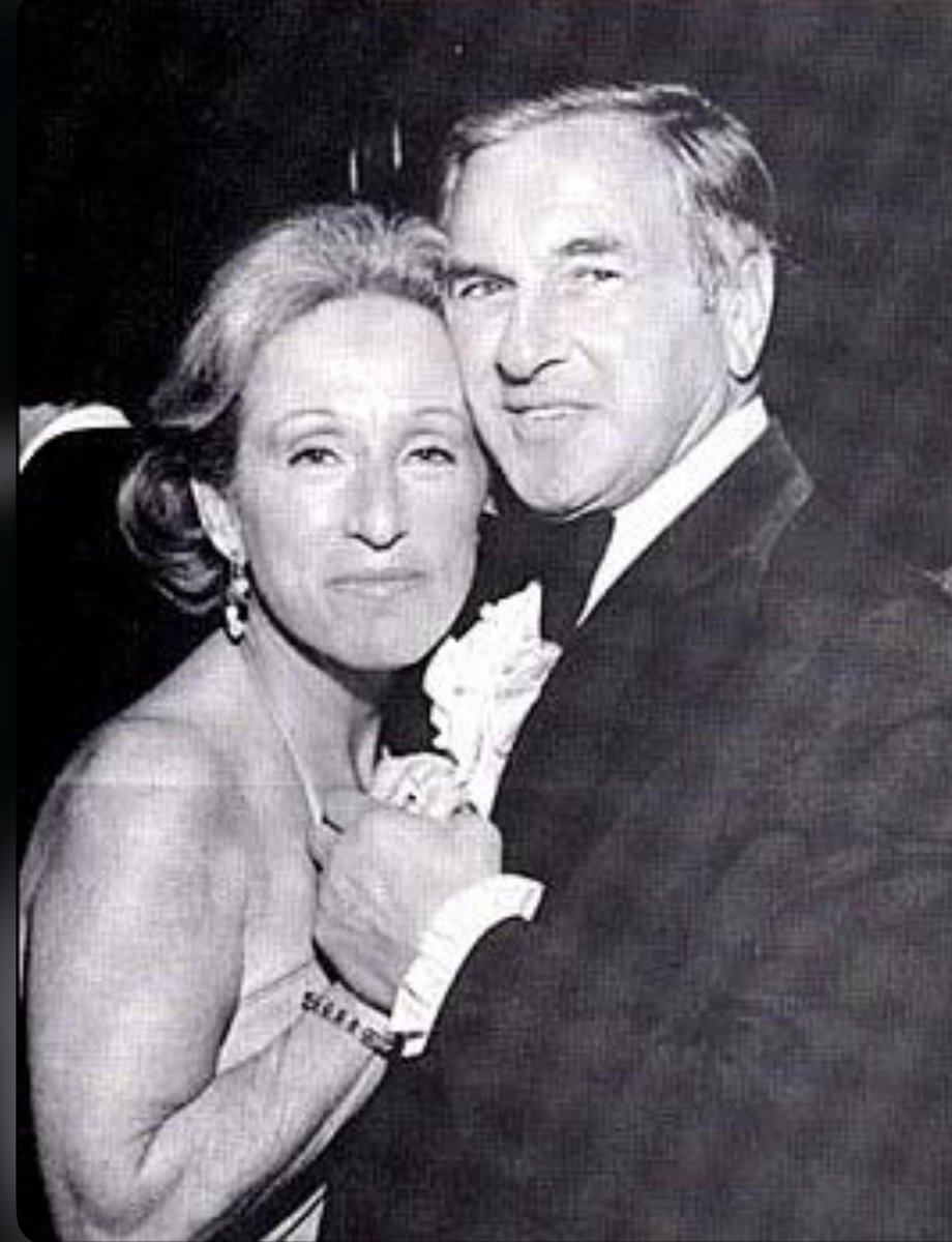 WalkCrime's tweet image. On This Day in Crime History

On September 25, 1985, Gerald and Vera Woodman were ambushed and shot to death in the garage of their Bel-Air home after returning from a Yom Kippur dinner. The case became known as the “Ninja Murders” after witnesses described one of the killers…