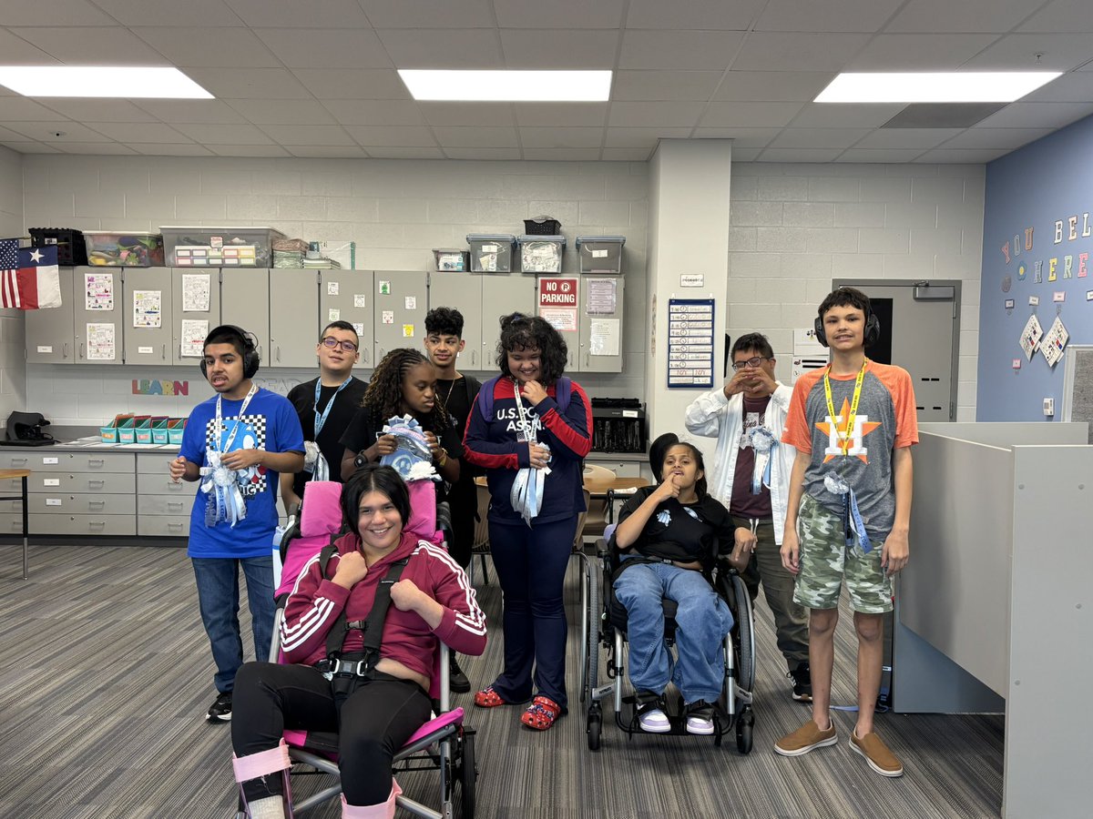 HUGE SHOUT OUT TO STUCO!!! They made our kids 50 mums so we could be included in hoco week! We love our Paetow Stuco! <a href="/PaetowHS/">Paetow High School</a> <a href="/PaetowStuCo/">PHS Student Council</a>