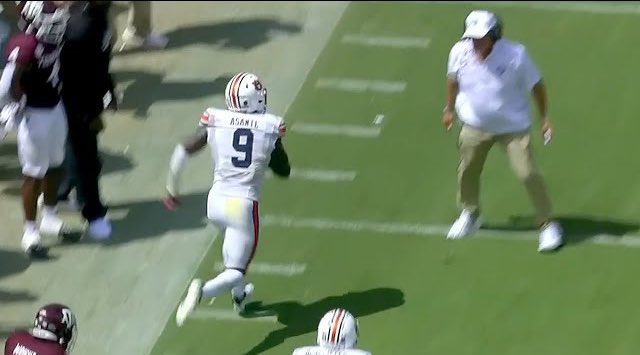 Elko is not missing this tackle.