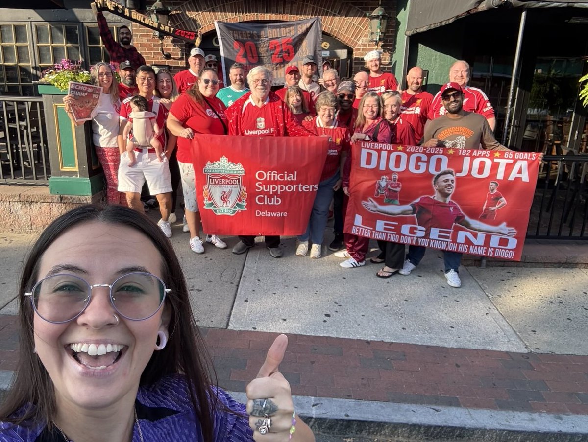 OLSCDelaware's tweet image. The Reds are flying—let’s keep it rolling, #FirstStateReds!

Thanks to everyone who showed up for the last 2 @LFC wins, esp. the PJ crew for the Merseyside Derby! 🧦🔥

We’re thru in the @Carabao_Cup 🏆 &amp;amp; back @CatherineRooneys Sat 9/27, 10 a.m. v Palace!

#YNWA #myplmorning