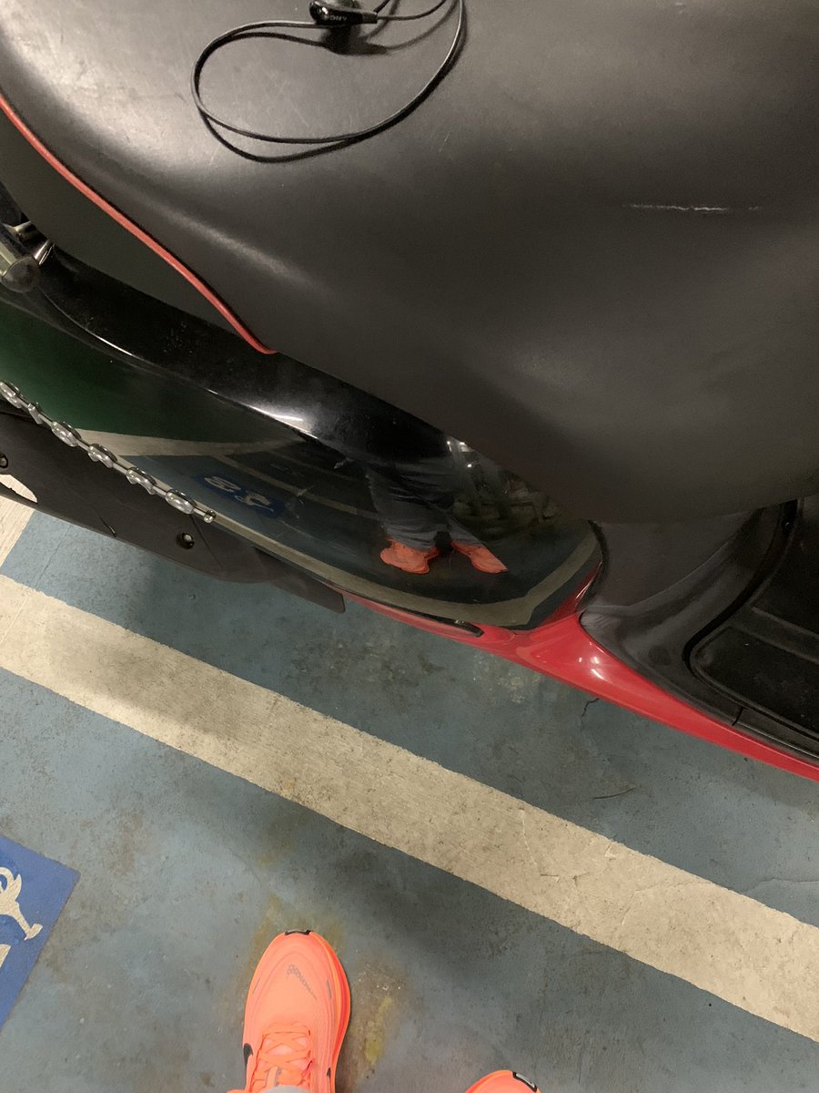 今からおうち帰るよーん！
でも7時間後にはまたここにいるよーん🤪
ライブ見て元気もらったから、あと1日頑張るぞー！！

AIBECKのライブ見たら絶対次の日謎の筋肉痛なんよな🤪