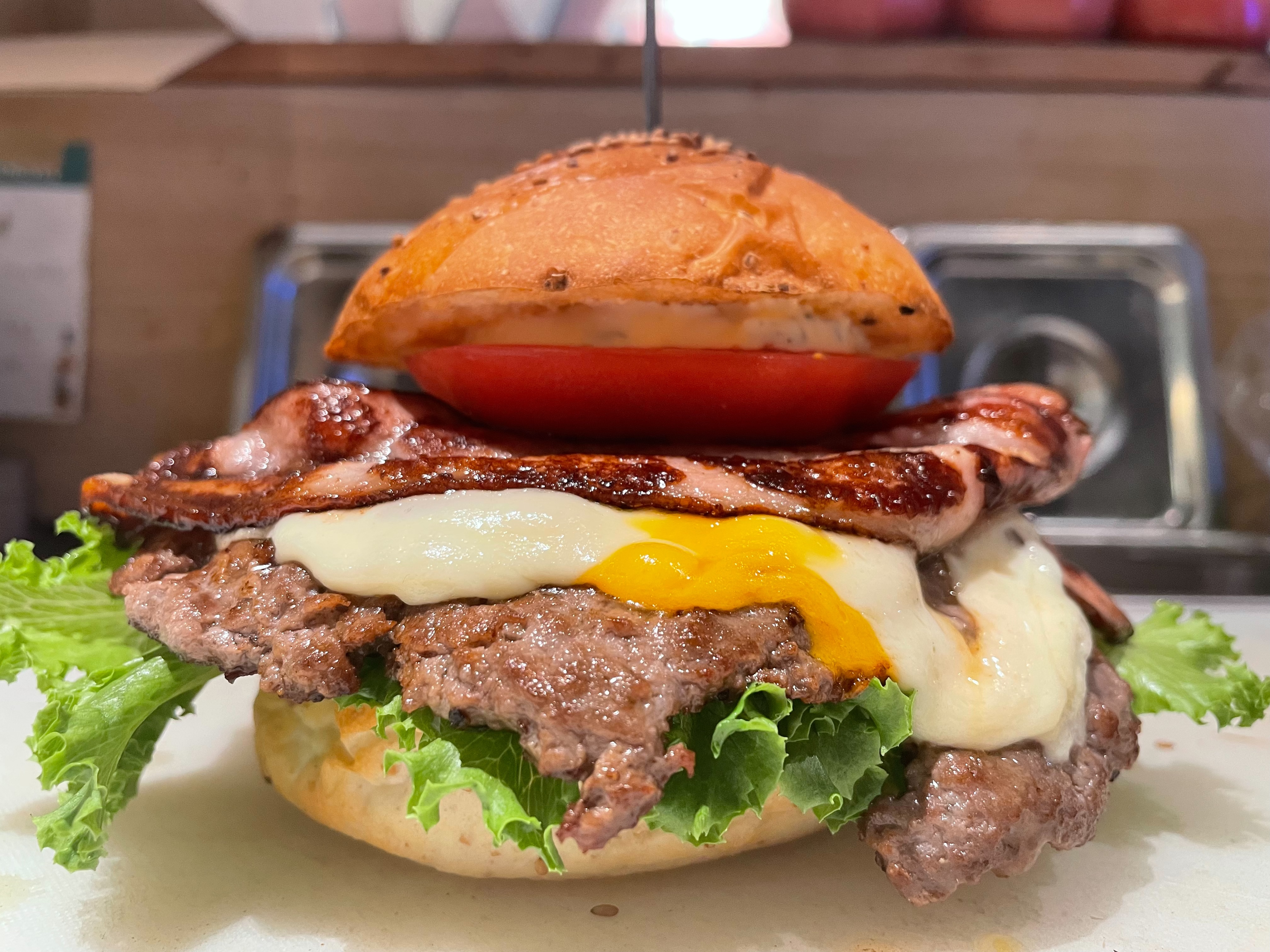 CHILLAX BURGERS &WINE チラックス 池袋グルメバーガー