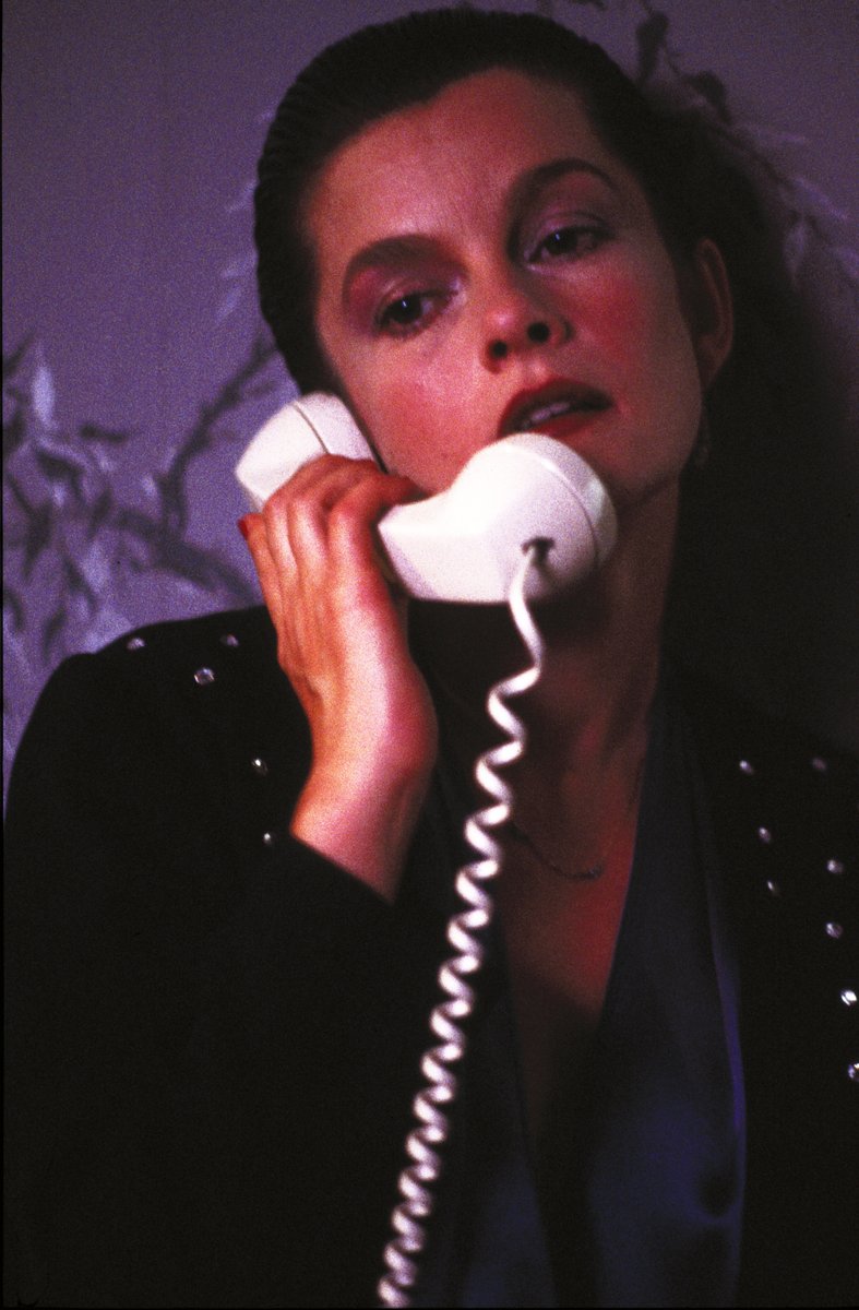 ◤ 特集上映決定！◢ 

2026/1/16(金)〜
ロバート・アルトマン×アラン・ルドルフ特集

『ロサンゼルス・それぞれの愛』1976／アルトマン製作×ルドルフ監督
『わが心のジミー・ディーン』1982／アルトマン監督
『チューズ・ミー』1984／ルドルフ監督

師弟競演！少し早いですが、来年1月をお楽しみに！