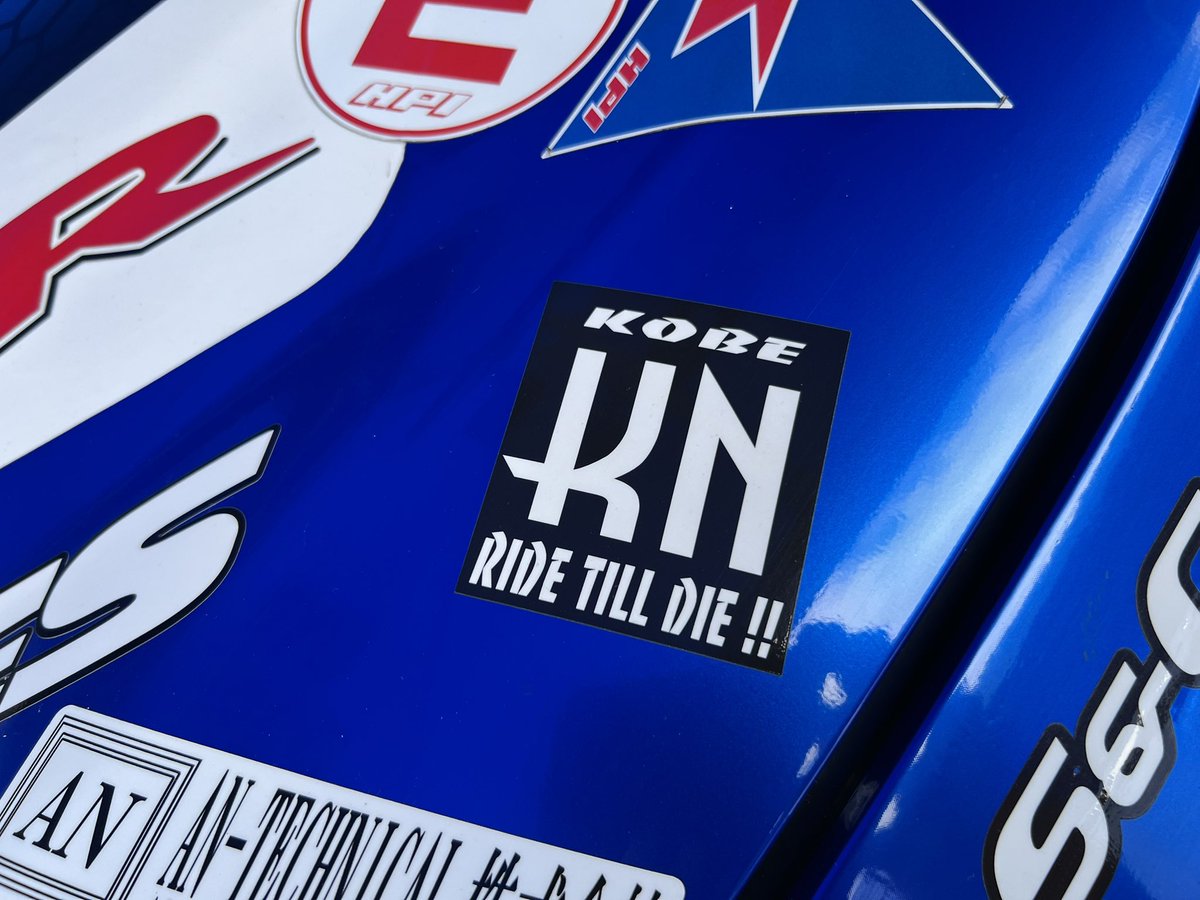 truemanracing's tweet photo. D1エビスが開催されます。
ここで応援して頂いている企業様をご紹介します！
バイクカスタム用品でお馴染みのKN企画様です。
自分のGダッシュももちろんカスタム済みです😃
https://t.co/0TVUgAwE4i
数多くラインナップされていますので、是非ホームページをチェックしてください😃
#TOYOTIRES
#KN企画 https://t.co/YcPuuSxUga