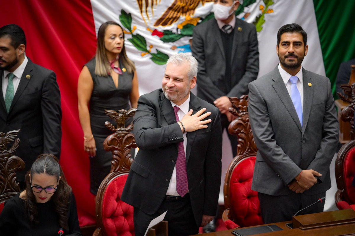 El día de hoy el gobernador <a href="/ARBedolla/">Alfredo Ramírez Bedolla</a> hizo entrega de su 4° Informe de Gobierno ante el Congreso del Estado, cumpliendo con su responsabilidad y con la ley. 

¡Gracias, Michoacán! La transformación es real, profunda e irreversible. #4TInformeBedolla