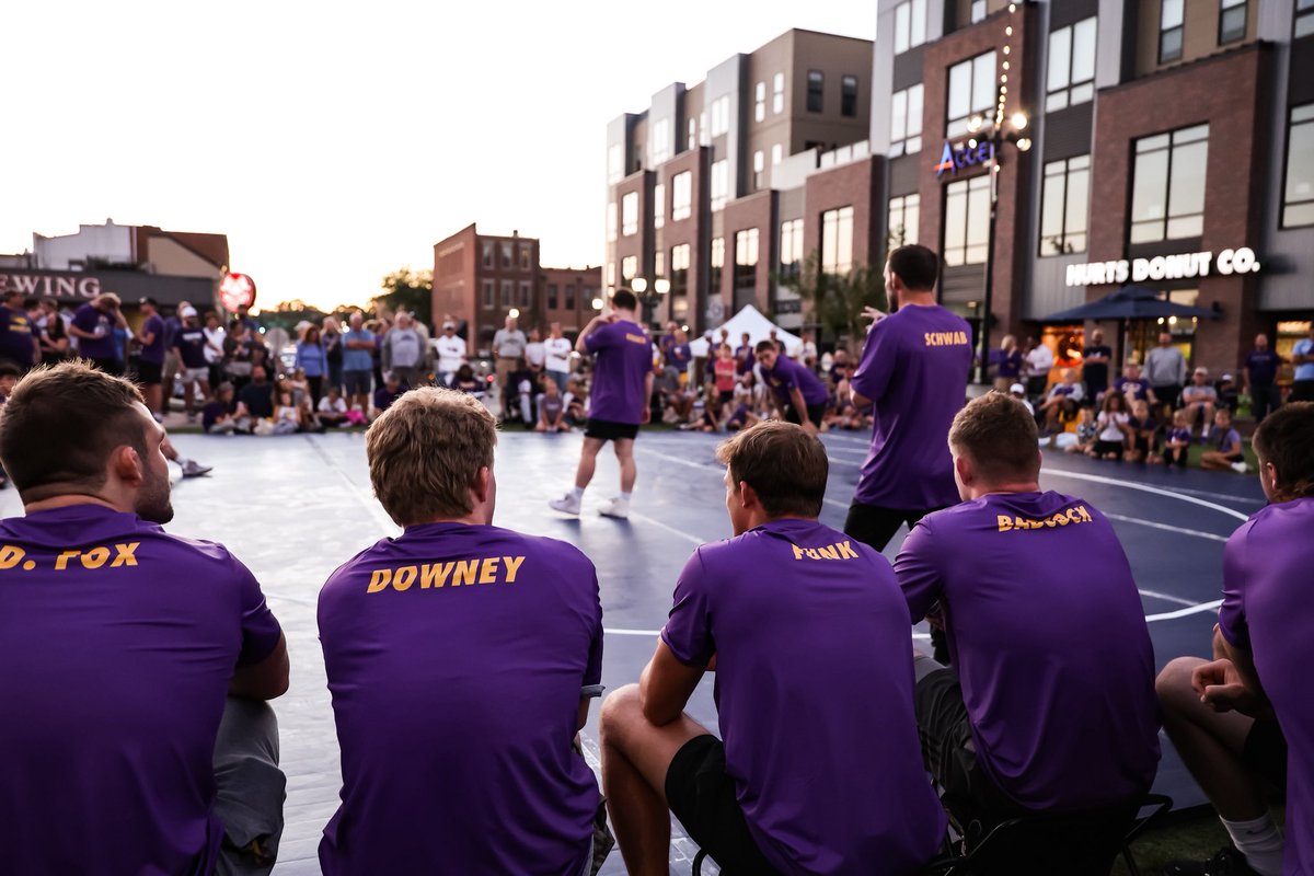 UNI Wrestling tweet media