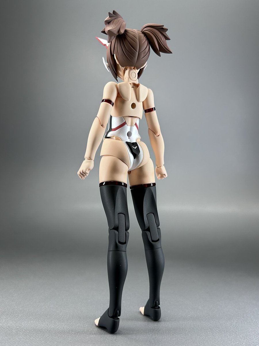 #おまえらの素立ちを見せてくれ