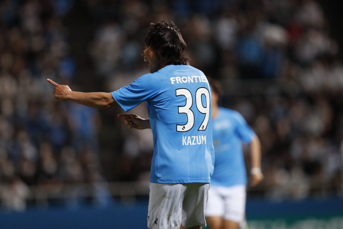 横浜FC 渡邉千真 サイン入りユニ オンラインストア限定】8/27(土)より「渡邉千真選手Jリーグ通算